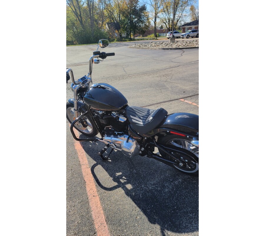 2022 Harley-Davidson Softail Standard Vivid Black