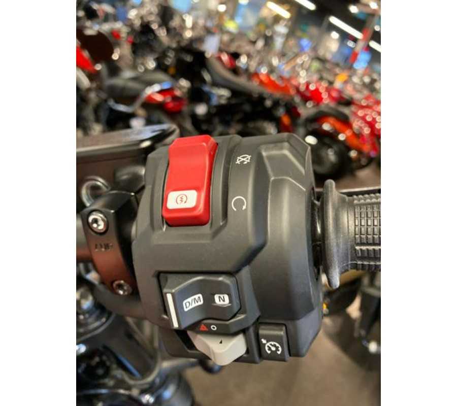 2025 Honda® Rebel 1100 DCT SE