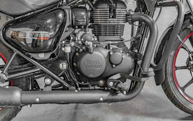 2023 Royal Enfield Meteor 350 Fireball Red