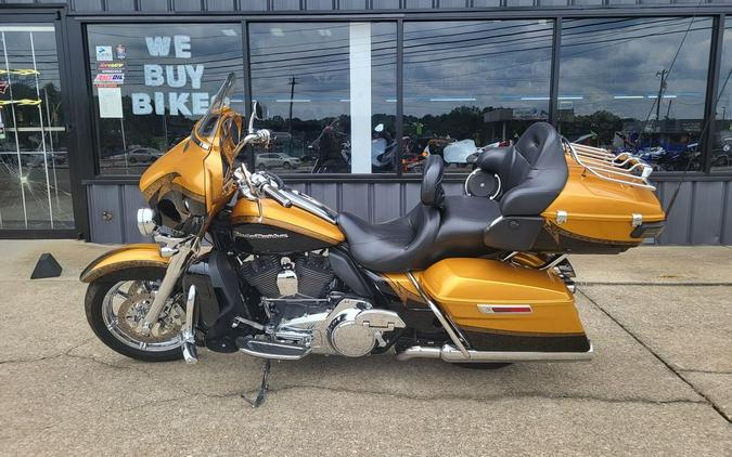 2015 Harley-Davidson® FLTRUSE - CVO™ Road Glide® Ultra