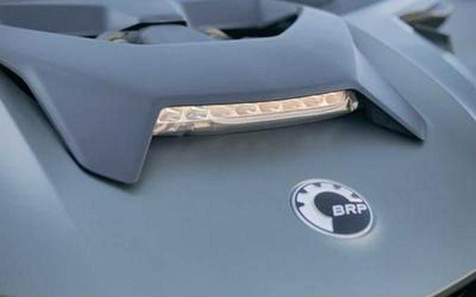 2026 Can-Am® Maverick R X rc