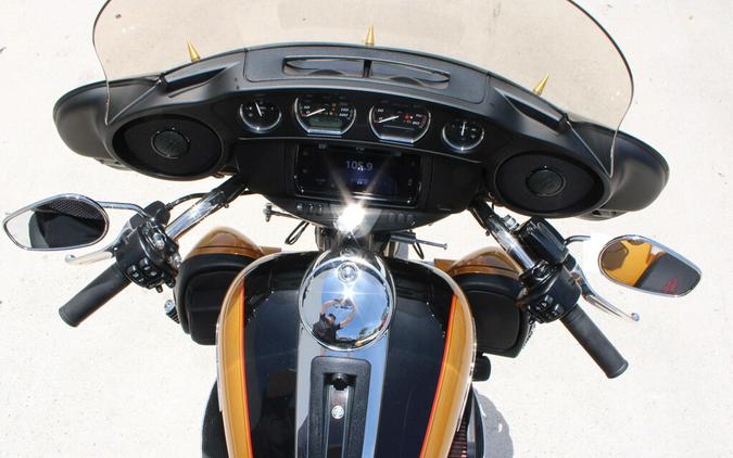 Used 2023 Harley-Davidson Tri Glide Ultra FLHTCUTG Trike For Sale In Miami, Florida