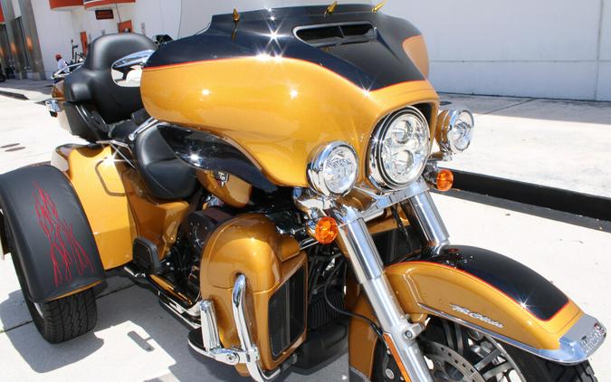 Used 2023 Harley-Davidson Tri Glide Ultra FLHTCUTG Trike For Sale In Miami, Florida