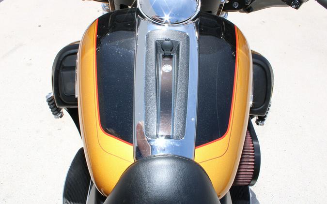 2023 Harley-Davidson Tri Glide Ultra FLHTCUTG