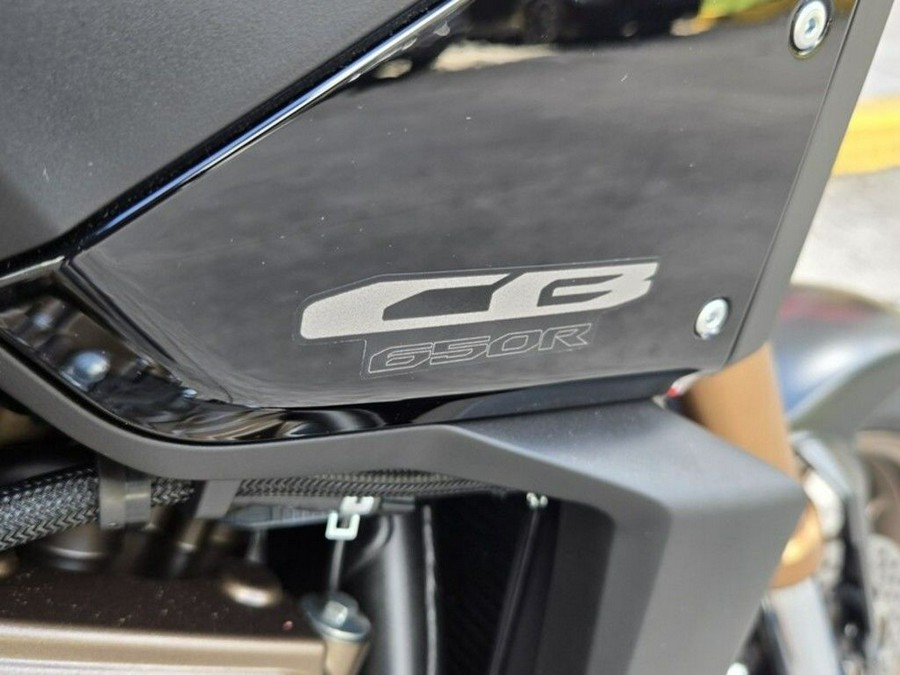 2026 Honda CB650R E-Clutch