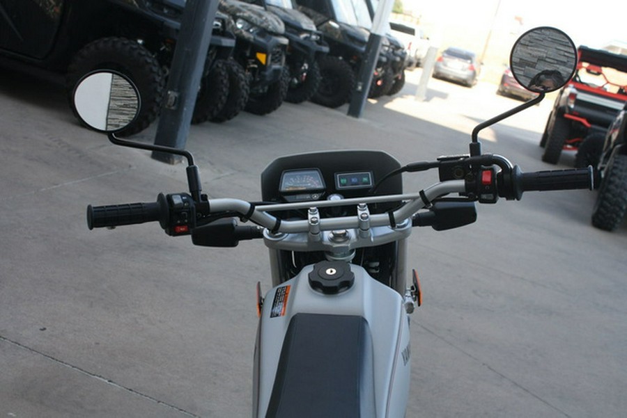 2027 Yamaha TW200V1