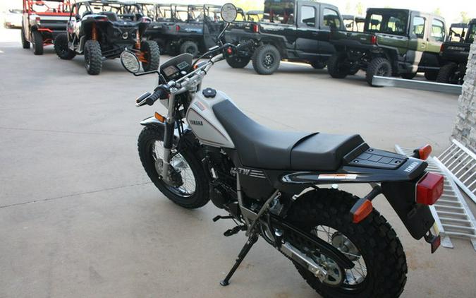 2027 Yamaha TW200V1