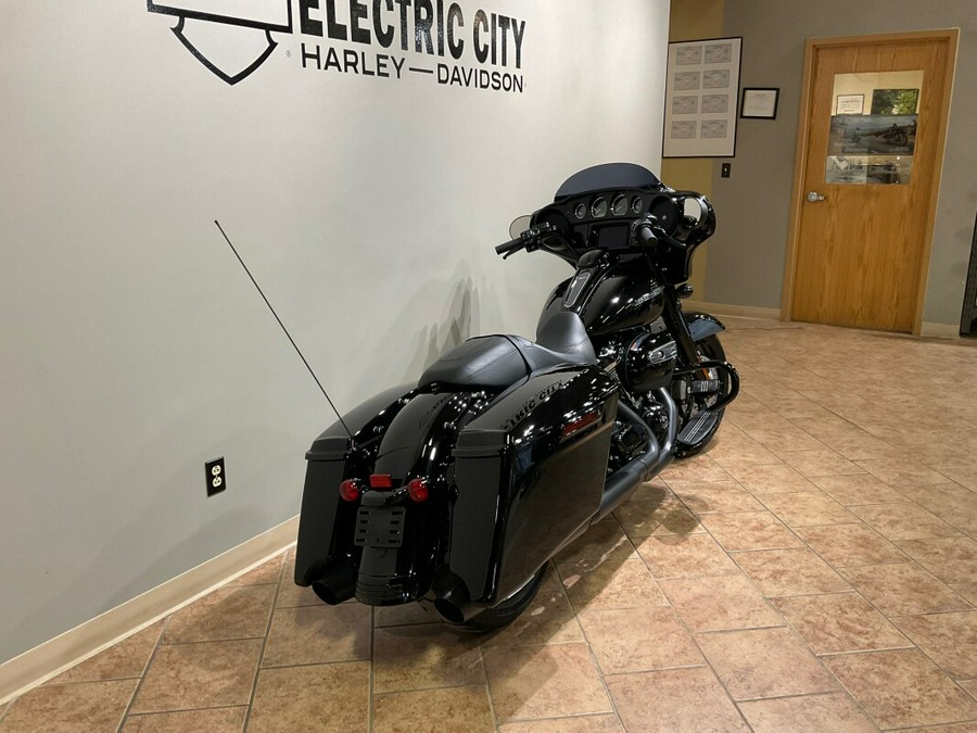 2020 Harley-Davidson Street Glide Special Vivid Black FLHXS