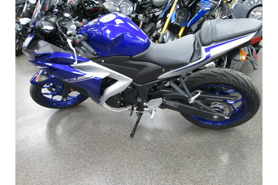 2017 Yamaha YZFR3