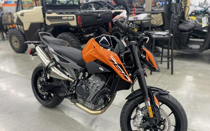 2023 KTM Duke 790