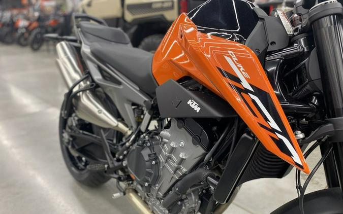 2023 KTM Duke 790