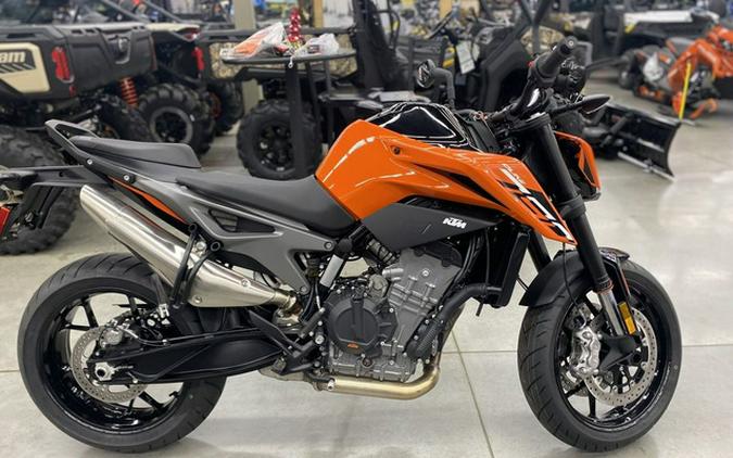 2023 KTM Duke 790