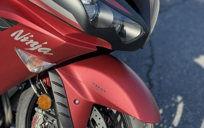 2025 Kawasaki Ninja ZX-14R ABS