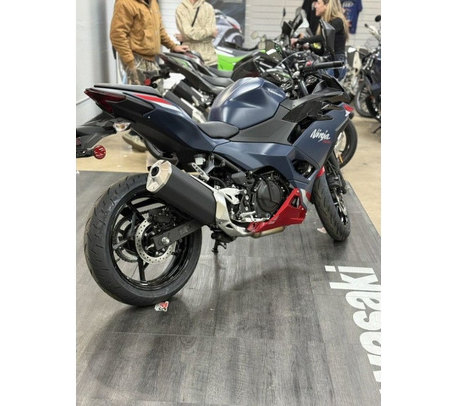 2026 Kawasaki Ninja 500 ABS Metallic Flat Spark Black