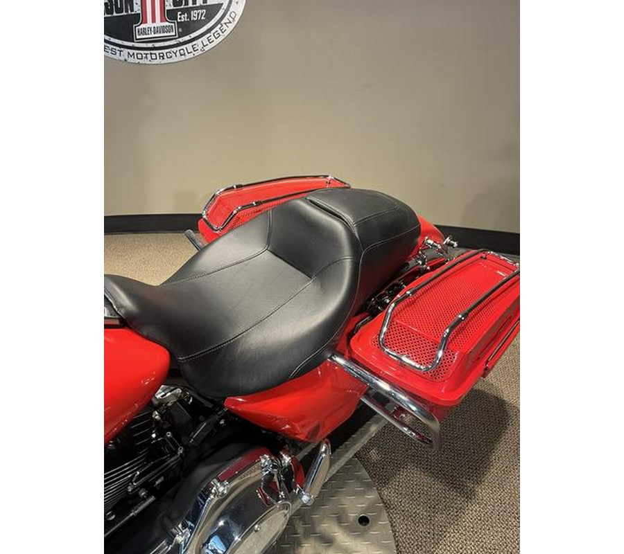 2010 Harley-Davidson® FLTRX - Road Glide® Custom