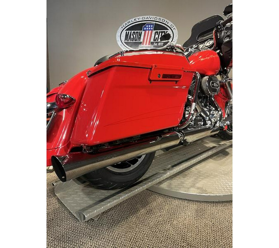 2010 Harley-Davidson® FLTRX - Road Glide® Custom