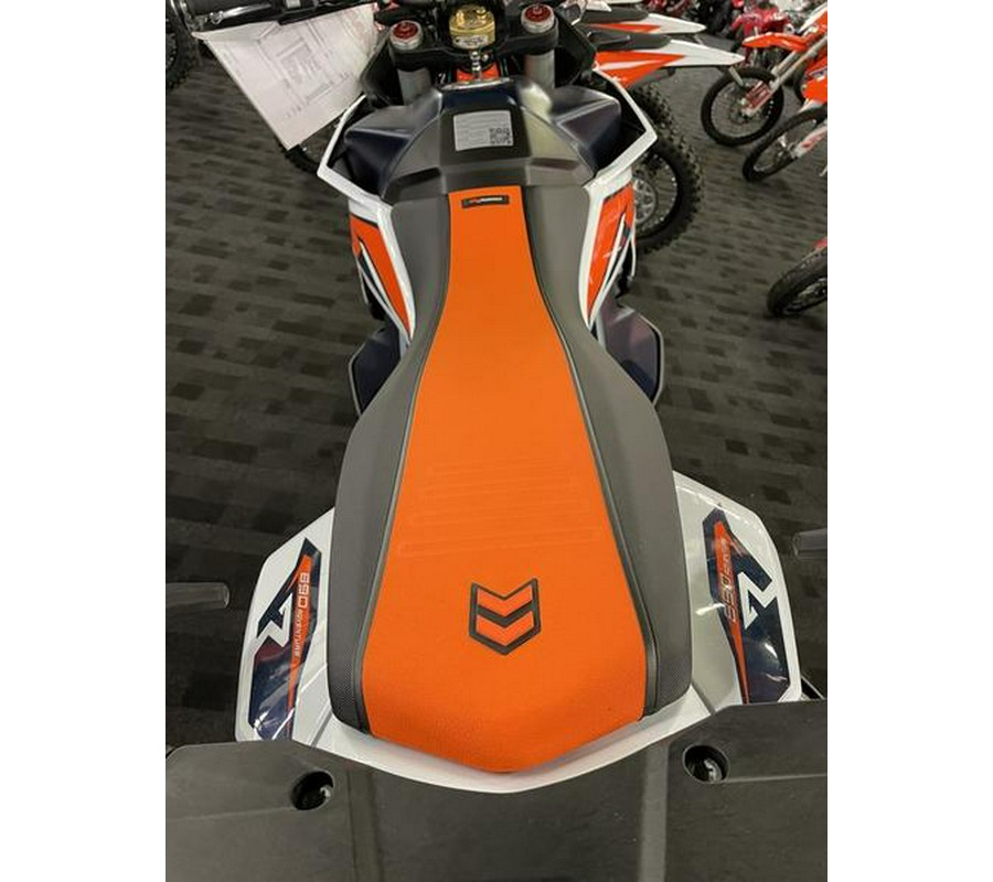 2023 KTM 890 Adventure R