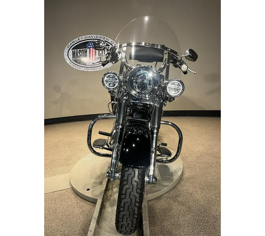 2012 Harley-Davidson® FLD - Dyna® Switchback™