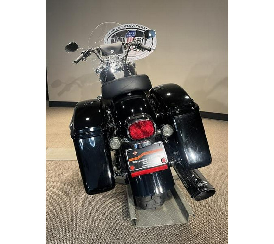 2012 Harley-Davidson® FLD - Dyna® Switchback™