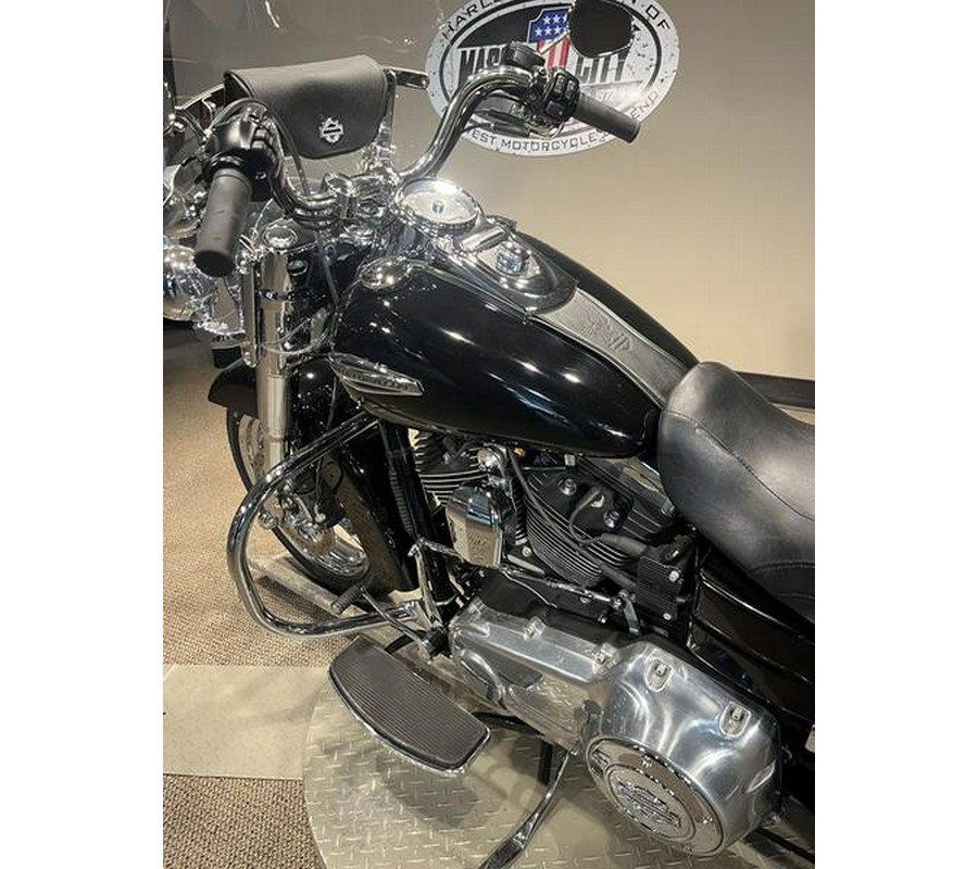 2012 Harley-Davidson® FLD - Dyna® Switchback™