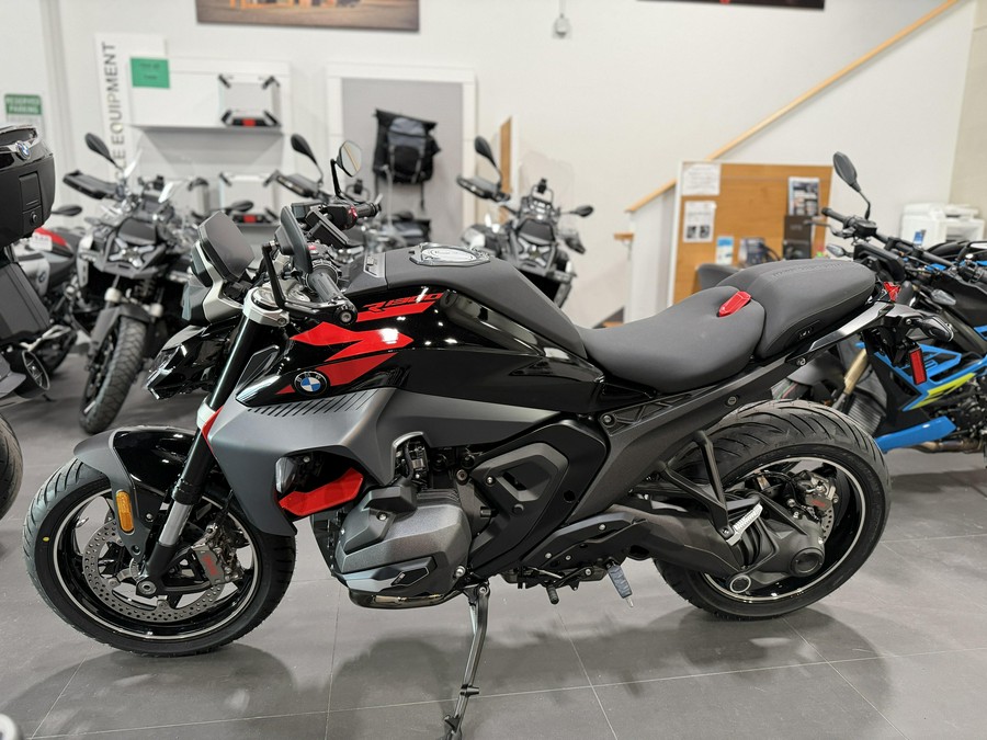 2026 BMW R 1300 R