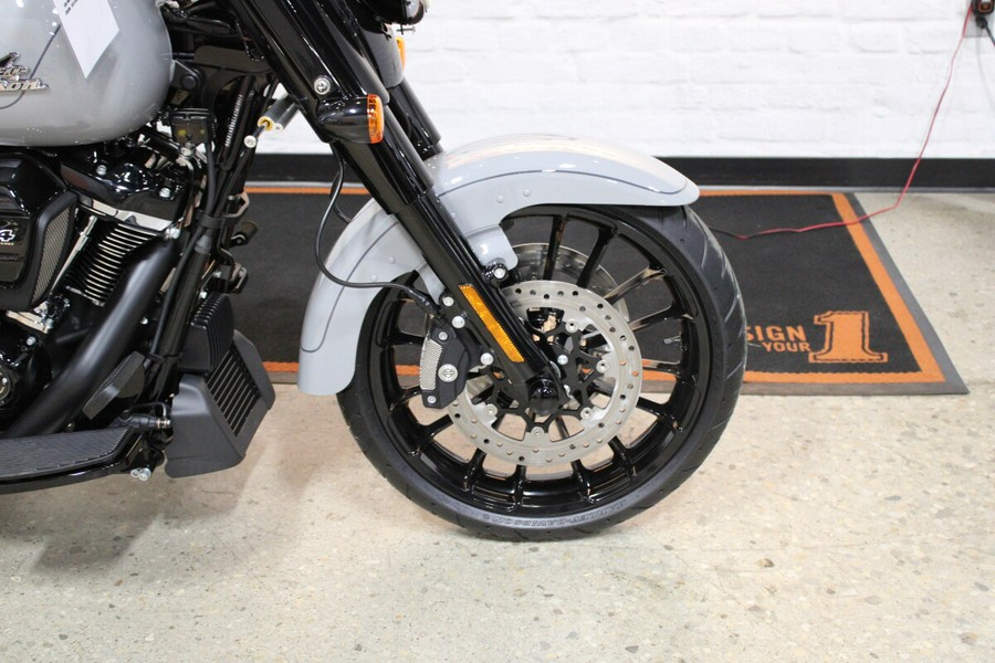 2024 Harley-Davidson Freewheeler Trike FLRT