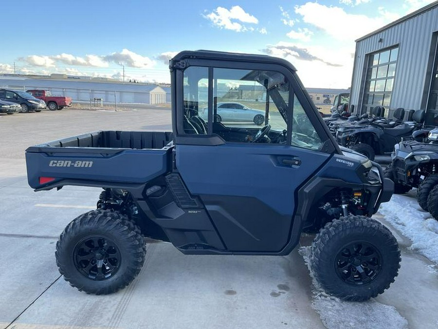 2026 Can-Am® Defender XT CAB HD11