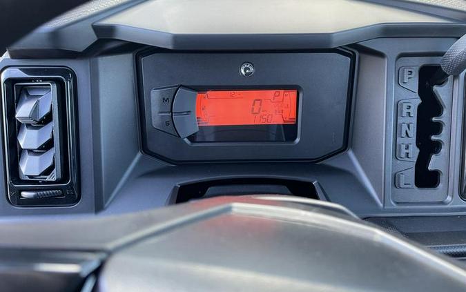 2026 Can-Am® Defender XT CAB HD11