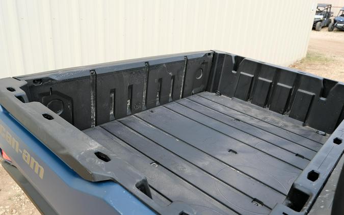 2026 CAN-AM DEFENDER MAX XT CAB HD11 WITH 1025 INCH TOUCHSCREEN