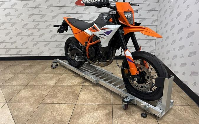 2026 KTM SMC 390 R