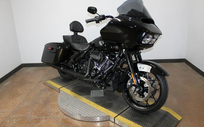 2021 Harley-Davidson® Road Glide® Special BLACK