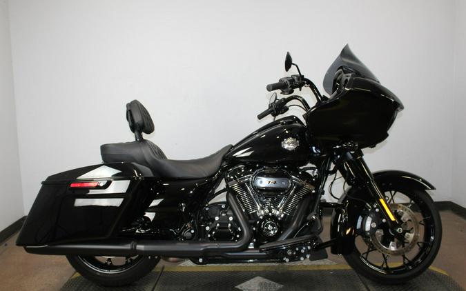 2021 Harley-Davidson® Road Glide® Special BLACK