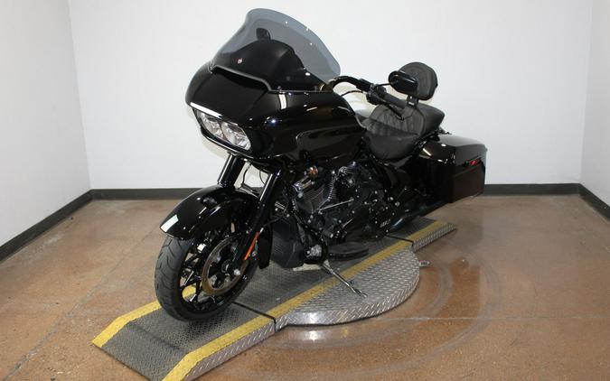 2021 Harley-Davidson® Road Glide® Special BLACK
