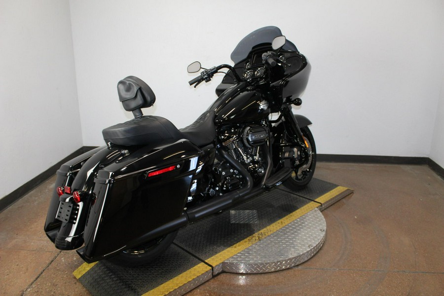 2021 Harley-Davidson® Road Glide® Special BLACK
