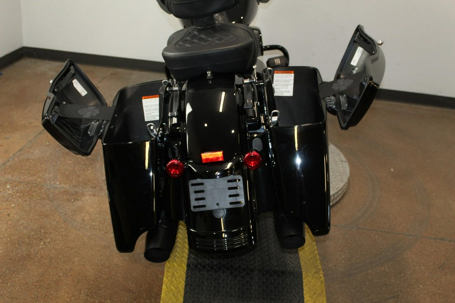 2021 Harley-Davidson® Road Glide® Special BLACK