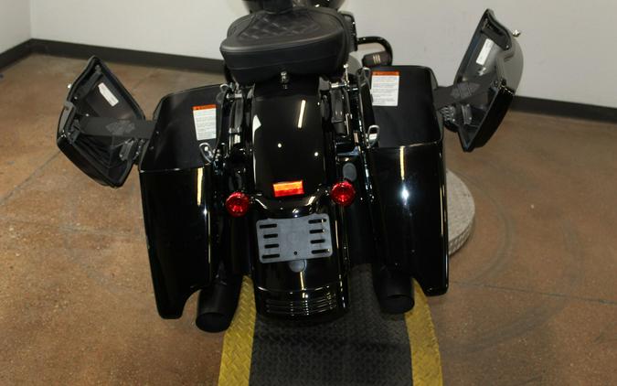 2021 Harley-Davidson® Road Glide® Special BLACK