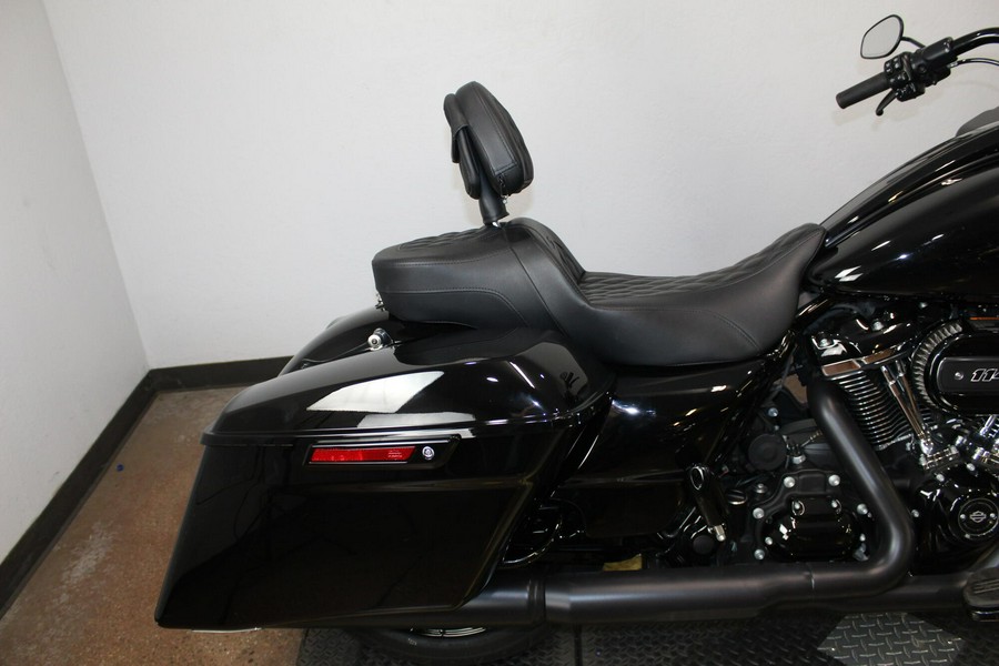 2021 Harley-Davidson® Road Glide® Special BLACK