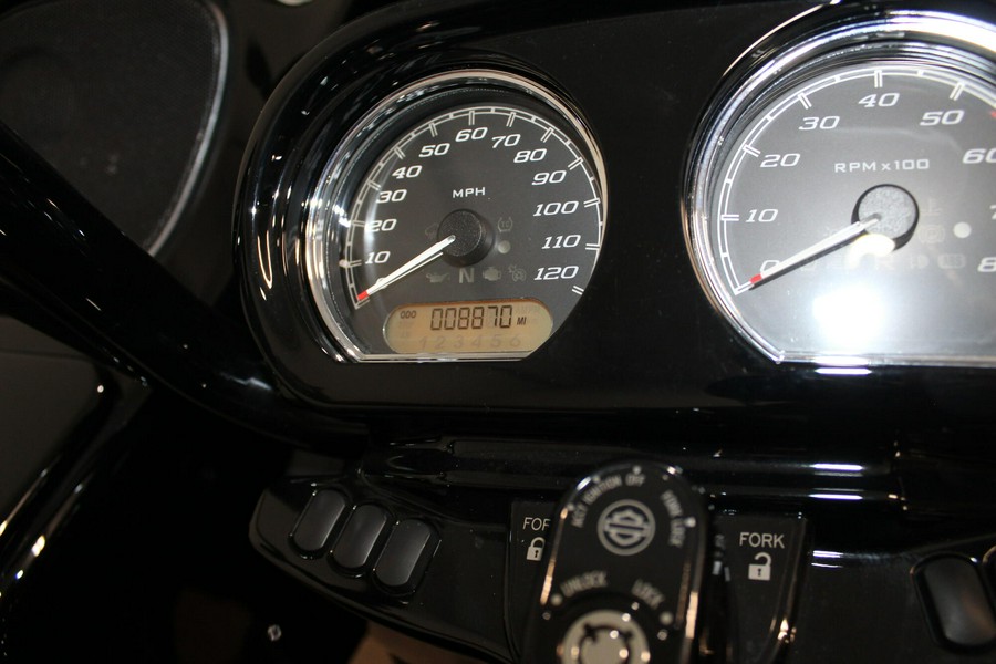 2021 Harley-Davidson® Road Glide® Special BLACK