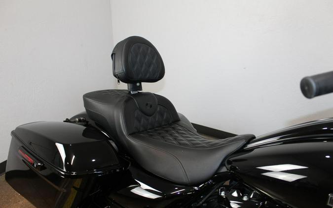 2021 Harley-Davidson® Road Glide® Special BLACK
