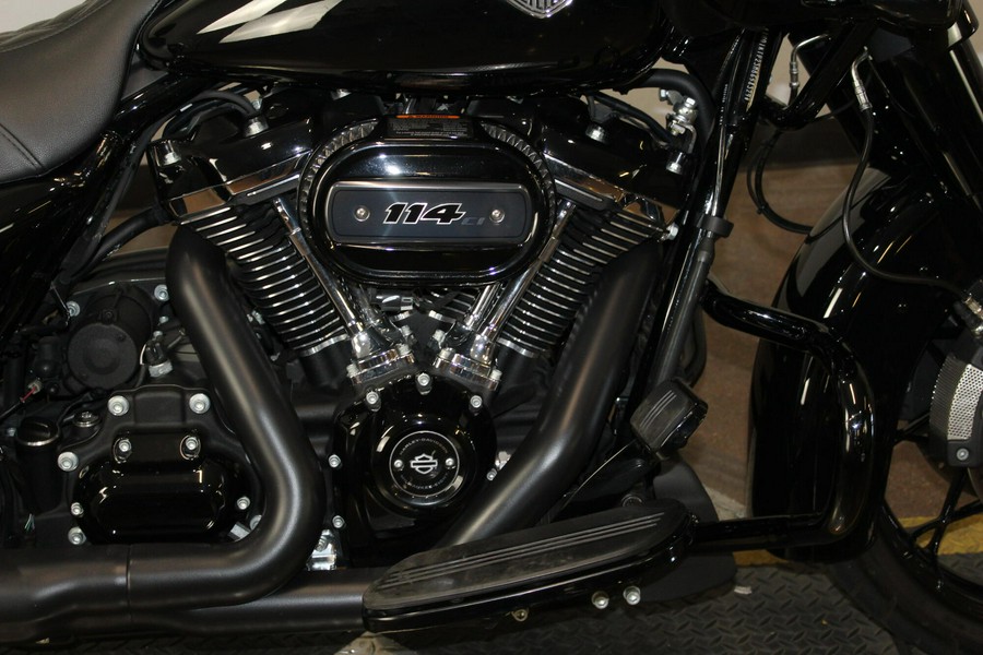 2021 Harley-Davidson® Road Glide® Special BLACK