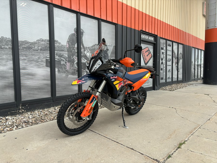 2027 KTM Adventure 890 R Rally