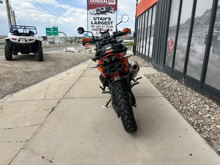 2027 KTM Adventure 890 R Rally