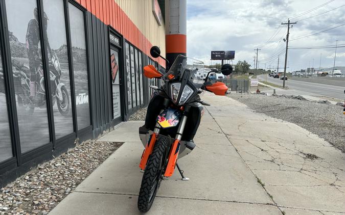 2027 KTM Adventure 890 R Rally