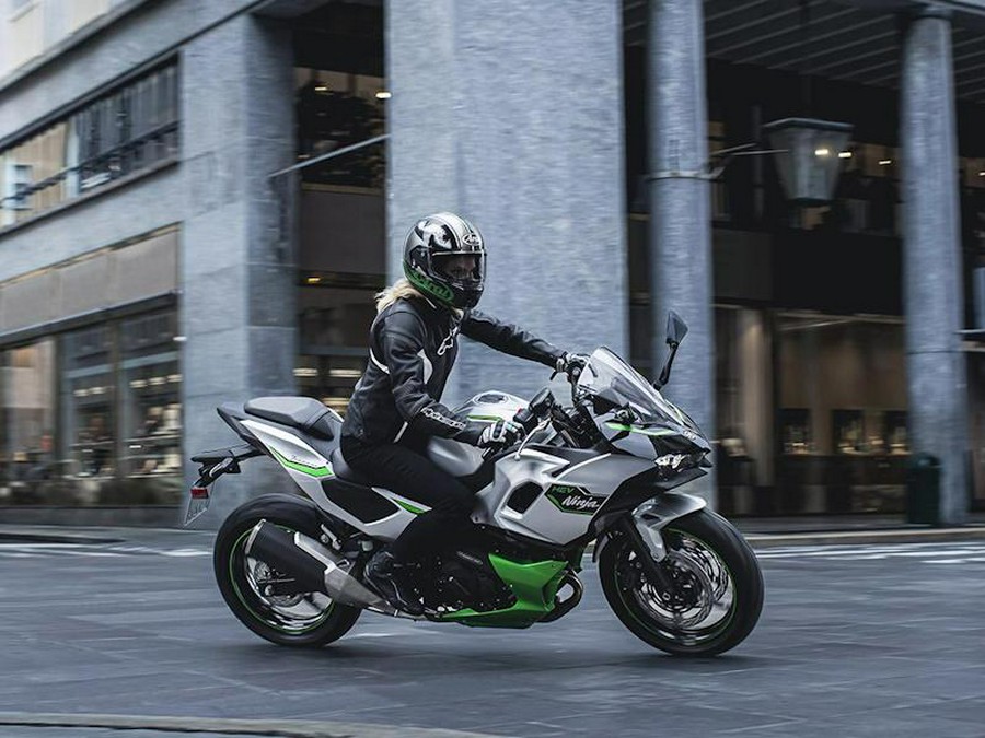 2024 Kawasaki Ninja® 7 Hybrid ABS