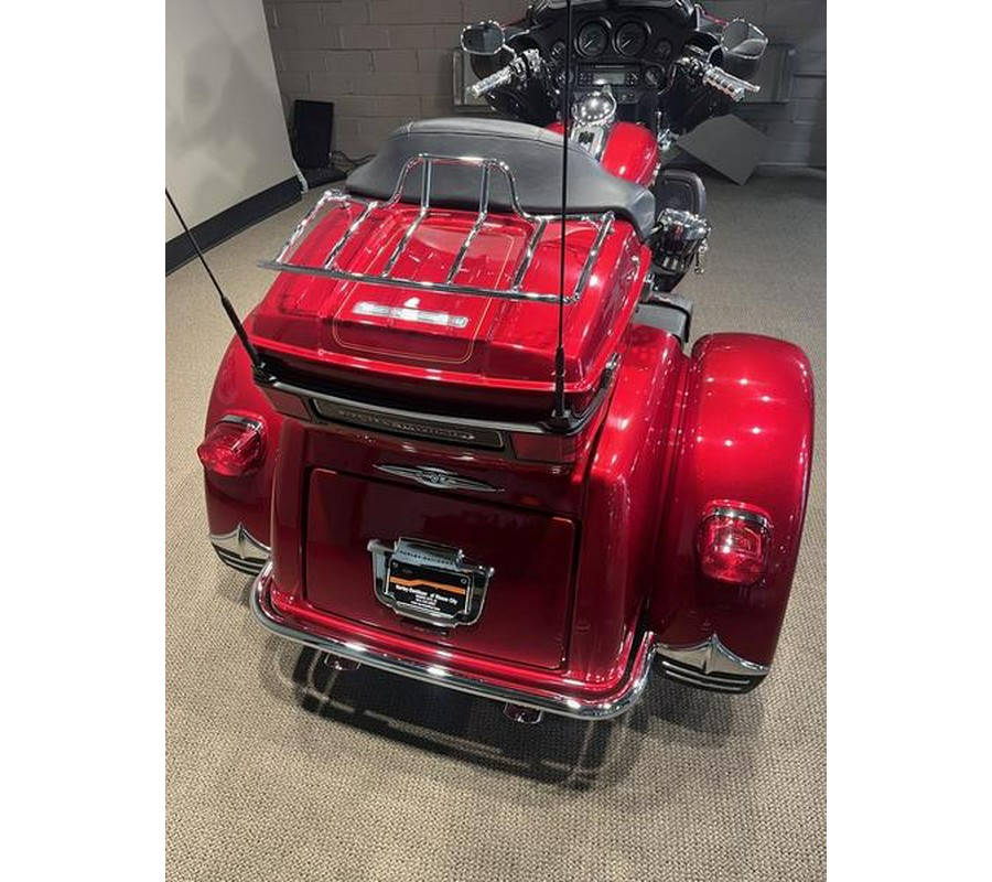 2013 Harley-Davidson® FLHTCUTG - Tri Glide® Ultra Classic®