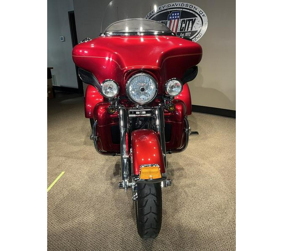 2013 Harley-Davidson® FLHTCUTG - Tri Glide® Ultra Classic®