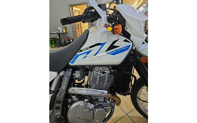 2026 DR650S - Suzuki