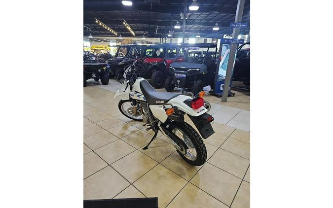 2026 DR650S - Suzuki