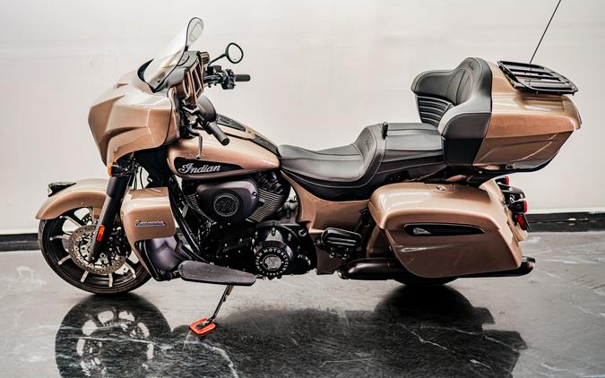 2022 Indian Roadmaster® Dark Horse®