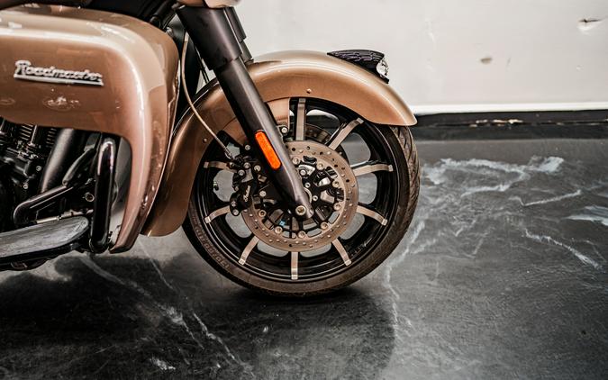 2022 Indian Roadmaster® Dark Horse®